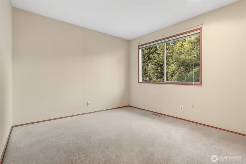 Property photo for 4007 119th Place SE, Everett photo 27