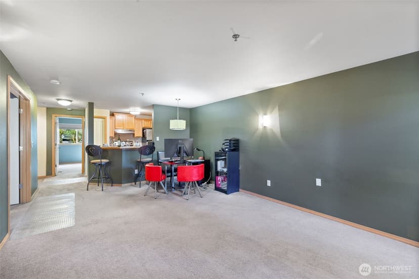 Property photo for 11527 Highway 99 #B103, Everett photo 7