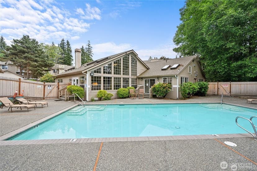 Property photo for 11527 Highway 99 #B103, Everett photo 30