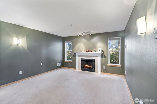 Property photo for 11527 Highway 99 #B103, Everett photo 5