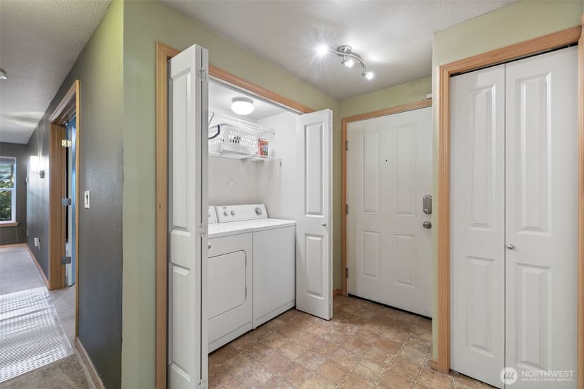 Property photo for 11527 Highway 99 #B103, Everett photo 21