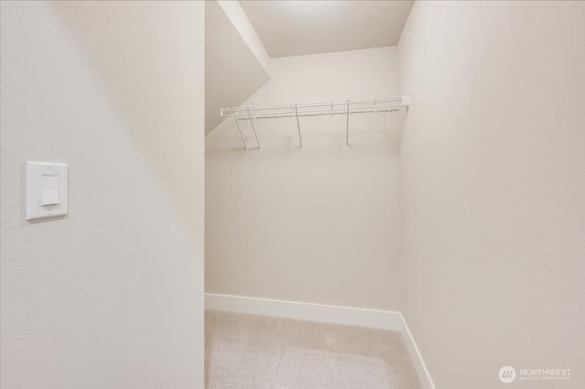 Property photo for 20908 99th Place S, Kent photo 6