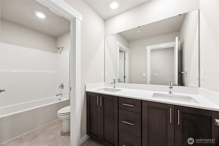 Property photo for 10484 135th Place NE #39, Kirkland photo 22