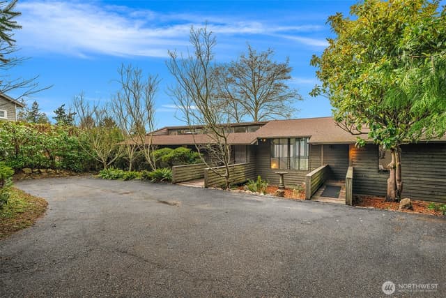 Property photo for 11519 Sea Breeze Avenue SW, Vashon photo 5