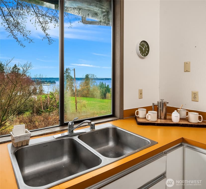 Property photo for 11519 Sea Breeze Avenue SW, Vashon photo 14