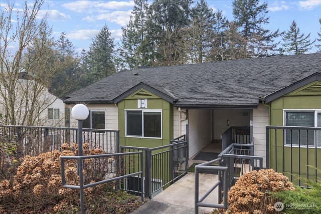Property photo for 31500 33rd Place SW #E201, Federal Way