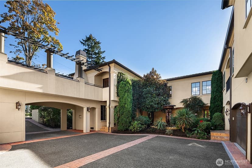 Property photo for 802 16th Avenue W, Kirkland photo 35
