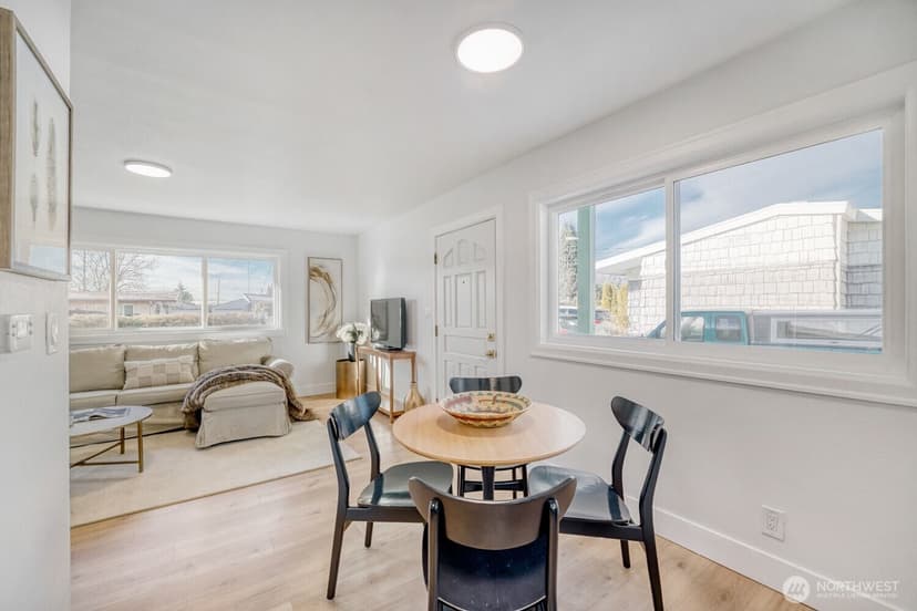 Property photo for 98056 768 Dayton Avenue NE, Renton photo 14