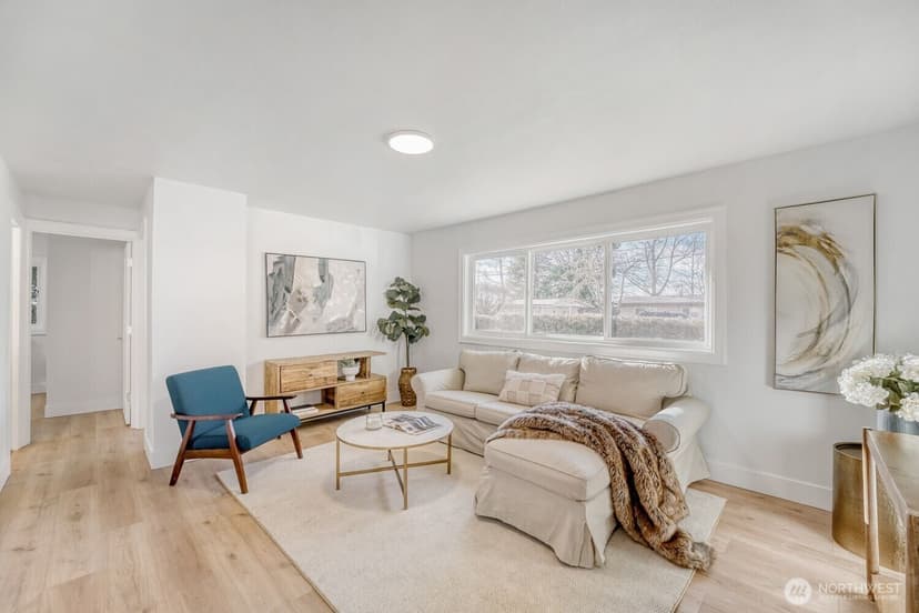 Property photo for 98056 768 Dayton Avenue NE, Renton photo 3