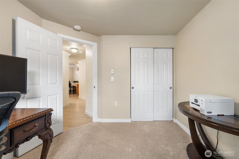 Property photo for 23410 18th Ave S #G101, Des Moines photo 12