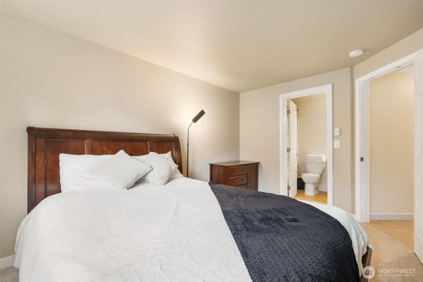 Property photo for 23410 18th Ave S #G101, Des Moines photo 14