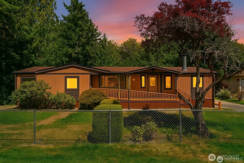Property photo for 6225 64th Street SE, Snohomish photo 2