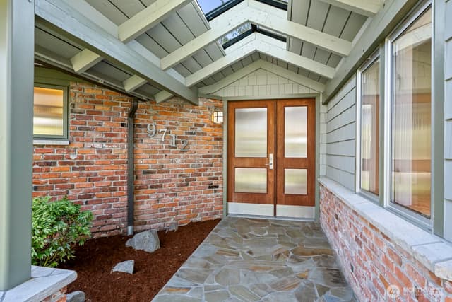 Property photo for 9712 50th Avenue SW, Seattle photo 4