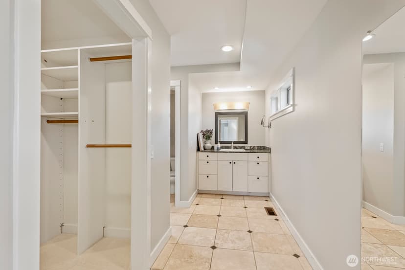 Property photo for 9712 50th Avenue SW, Seattle photo 30