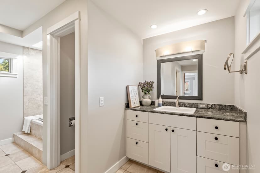 Property photo for 9712 50th Avenue SW, Seattle photo 31
