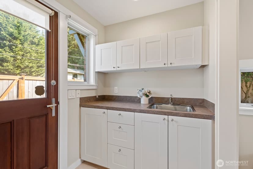 Property photo for 9712 50th Avenue SW, Seattle photo 24