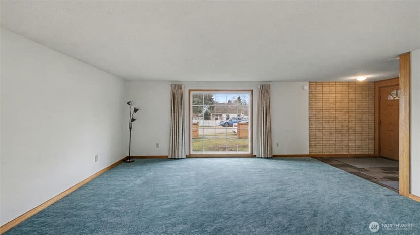 Property photo for 16852 35th Avenue S, SeaTac photo 6