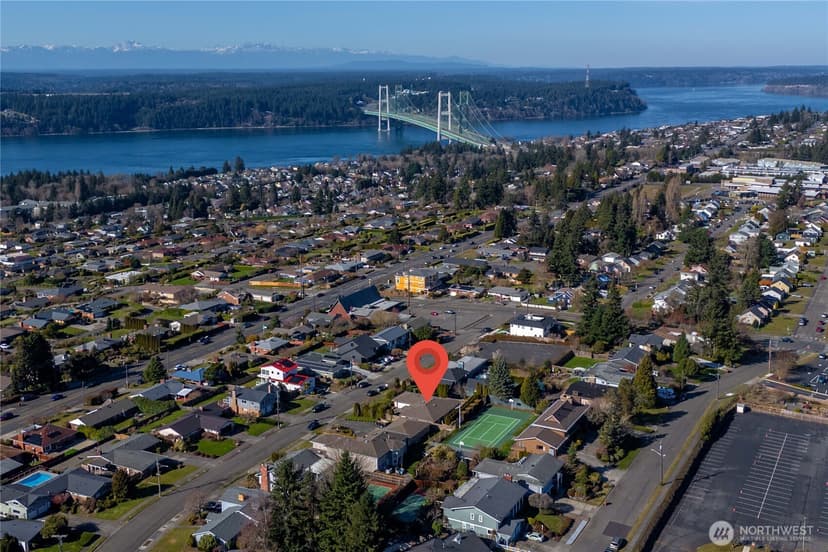 Property photo for 1233 S Geiger St, Tacoma photo 2