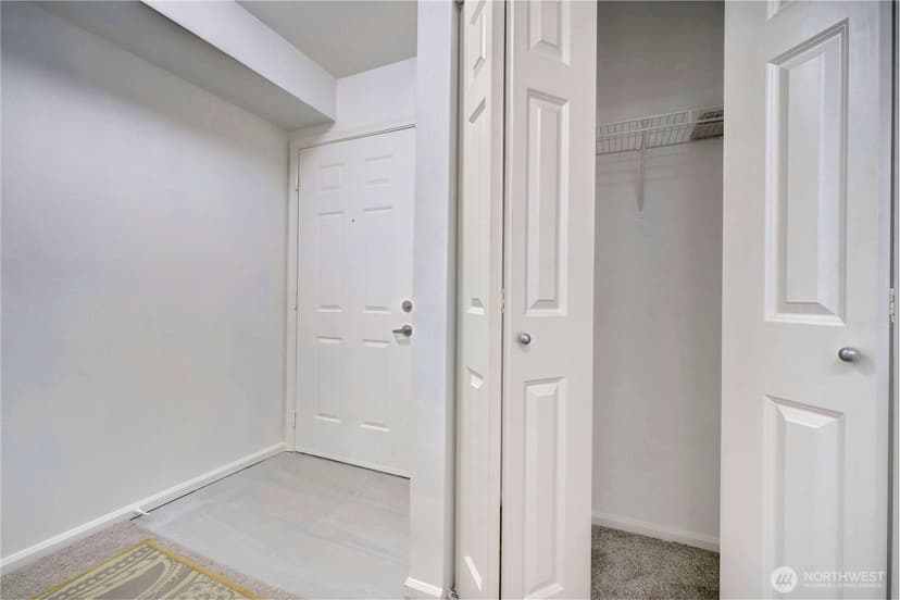 Property photo for 1729 12th Avenue S #201, Seattle photo 5