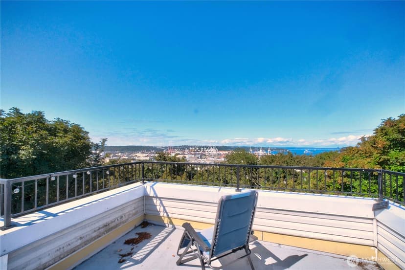 Property photo for 1729 12th Avenue S #201, Seattle photo 23