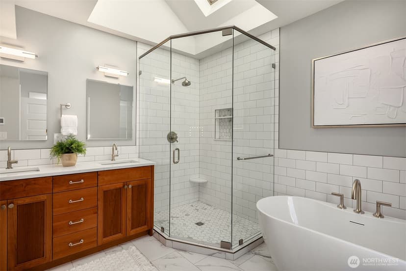 Property photo for 402 W Galer Street, Seattle photo 14