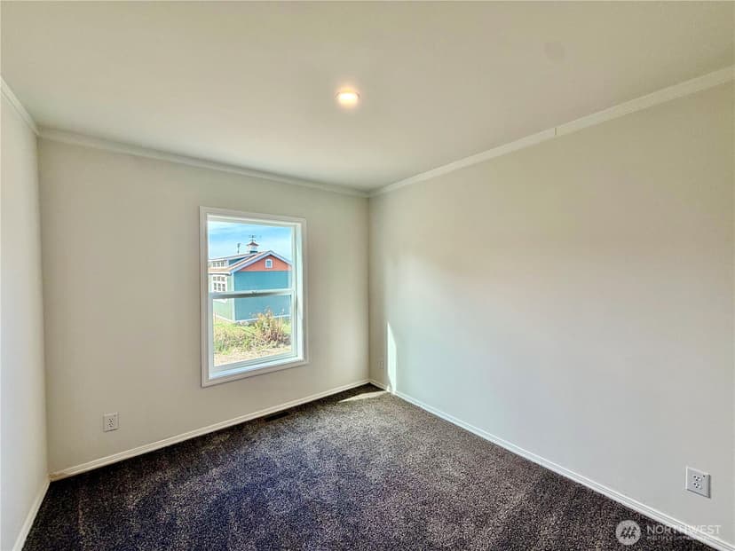 Property photo for 299 Octopus Avenue NE, Ocean Shores photo 29