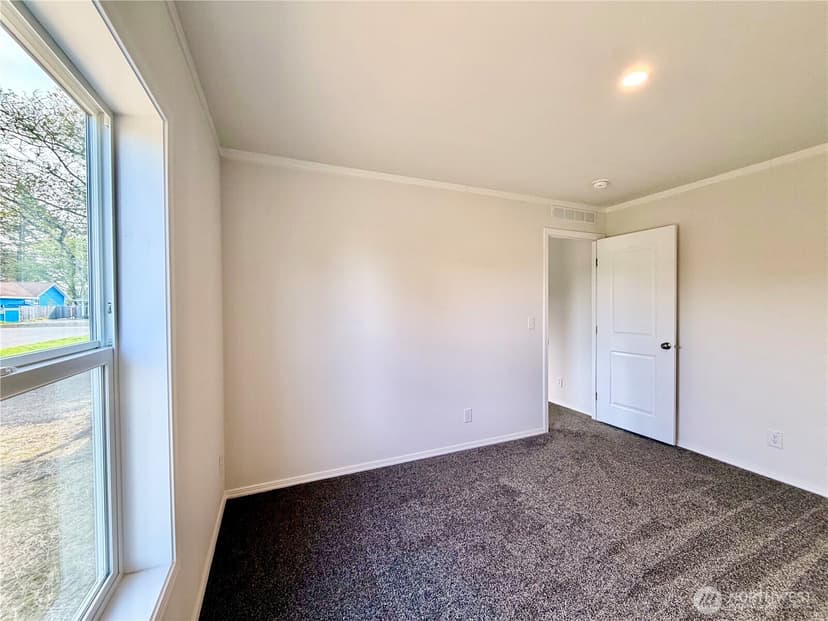 Property photo for 299 Octopus Avenue NE, Ocean Shores photo 23