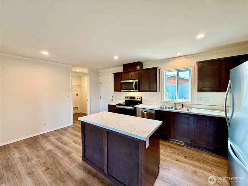Property photo for 299 Octopus Avenue NE, Ocean Shores photo 14