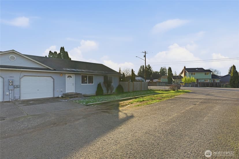 Property photo for 13631 51st Avenue NE #A, Marysville photo 2
