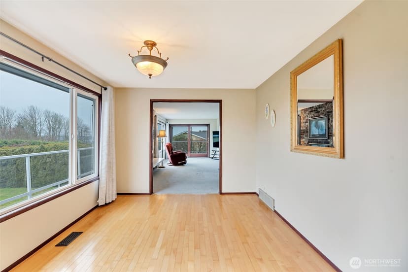 Property photo for 28833 11th Avenue S, Federal Way photo 10