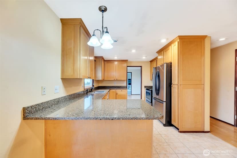 Property photo for 28833 11th Avenue S, Federal Way photo 11
