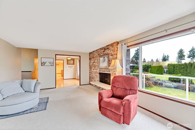 Property photo for 28833 11th Avenue S, Federal Way photo 9
