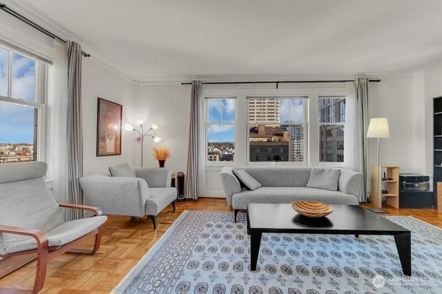 Property photo for 1017 Minor Avenue #1303, Seattle photo 3
