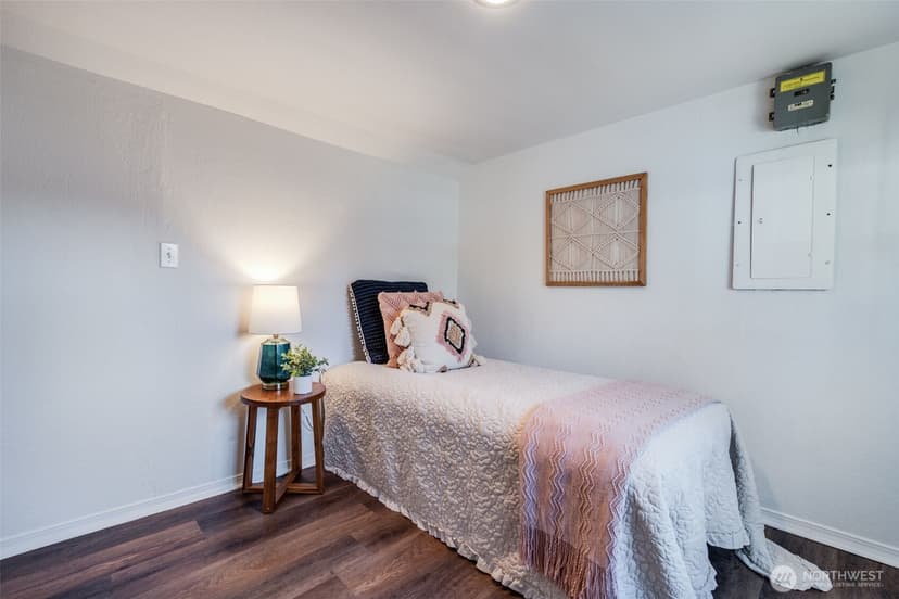 Property photo for 12406 2nd Place SW, Seattle photo 21