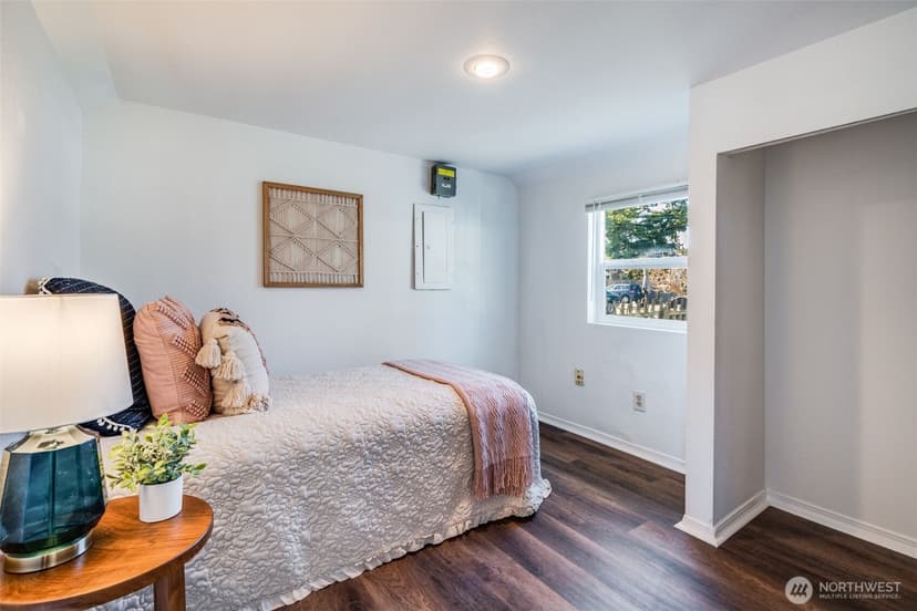 Property photo for 12406 2nd Place SW, Seattle photo 20