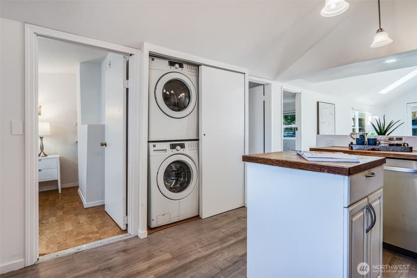 Property photo for 12406 2nd Place SW, Seattle photo 15