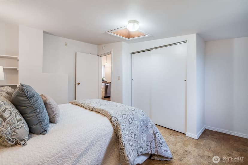 Property photo for 12406 2nd Place SW, Seattle photo 17