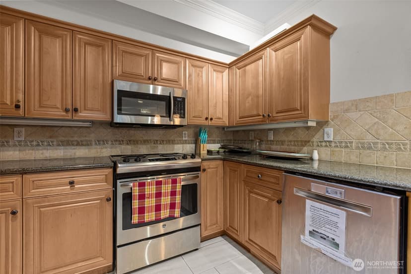 Property photo for 1525 NW 57th Street #303, Seattle photo 25