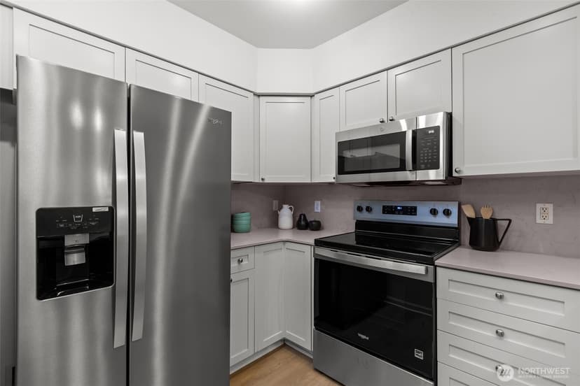 Property photo for 1525 NW 57th Street #303, Seattle photo 9