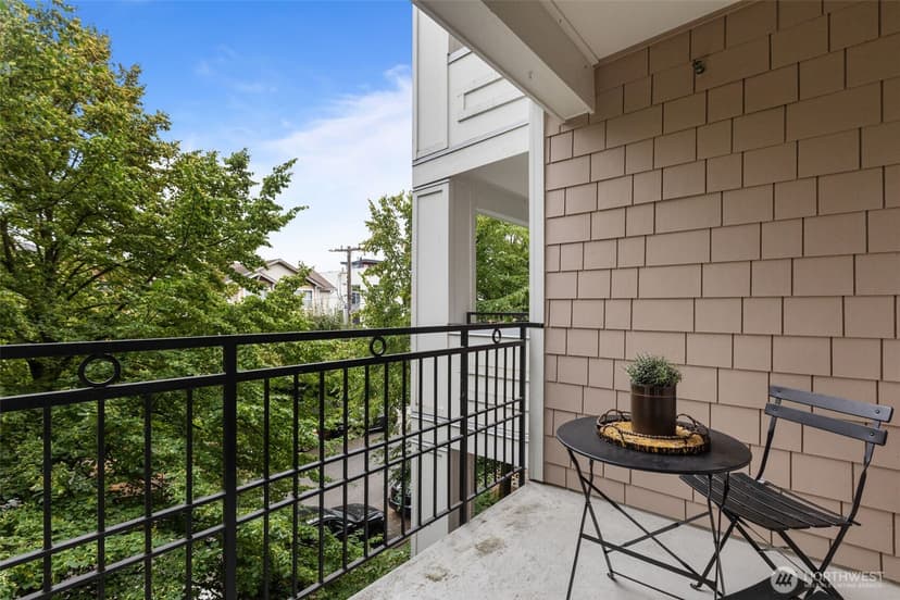 Property photo for 1525 NW 57th Street #303, Seattle photo 16