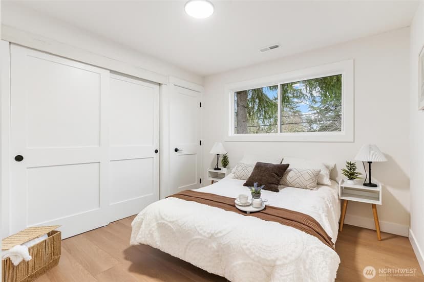 Property photo for 219 S 183rd Street, Burien photo 17
