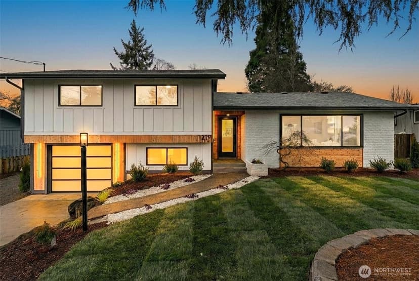 Property photo for 219 S 183rd Street, Burien