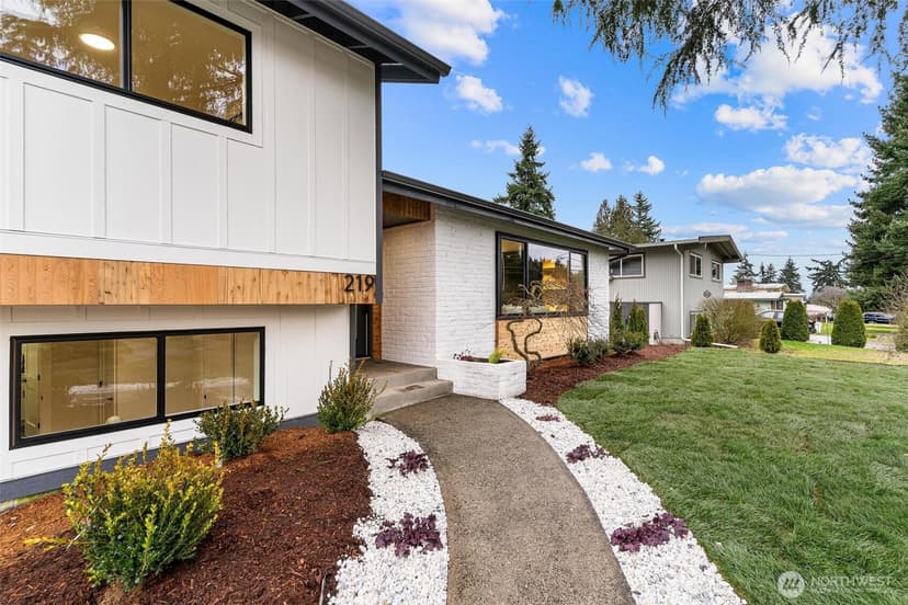 Property photo for 219 S 183rd Street, Burien photo 39