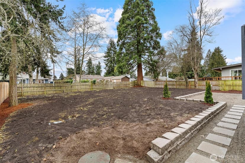 Property photo for 219 S 183rd Street, Burien photo 31