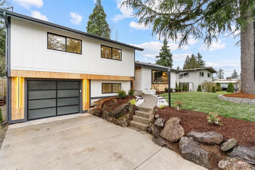 Property photo for 219 S 183rd Street, Burien photo 40