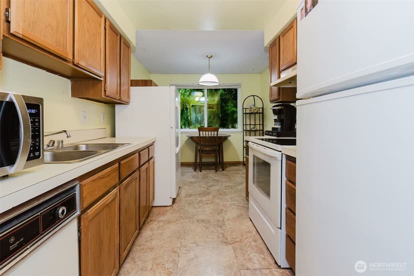 Property photo for 3570 Narrows View Lane #104, Bremerton photo 11