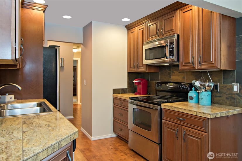 Property photo for 5021 Ripley Lane N #102, Renton photo 7
