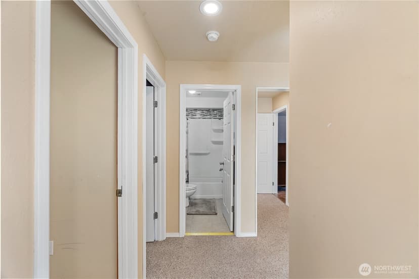 Property photo for 804 Scoter Court SE, Ocean Shores photo 25