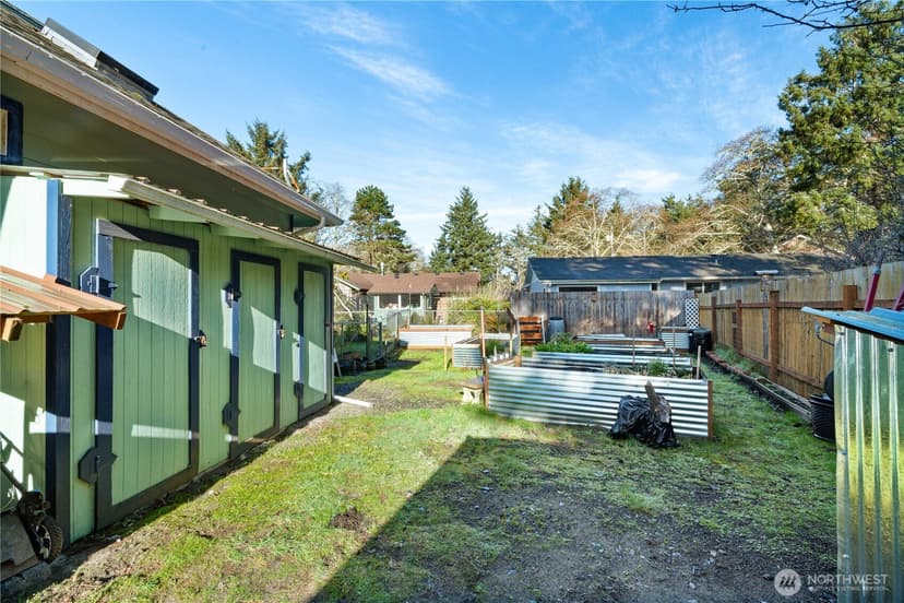 Property photo for 804 Scoter Court SE, Ocean Shores photo 34