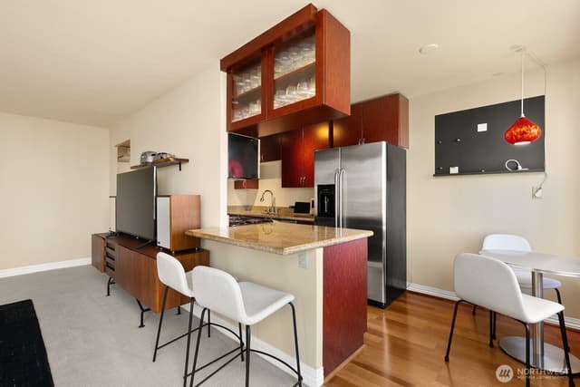 Property photo for 1105 Spring Street #1106, Seattle photo 4